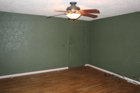 Country Home & Acreage For Sale Near Salem Arkansas - image 14