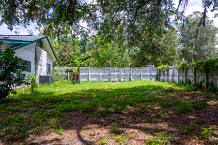 Spacious Country Home for Sale in Live Oak, Florida - image 18