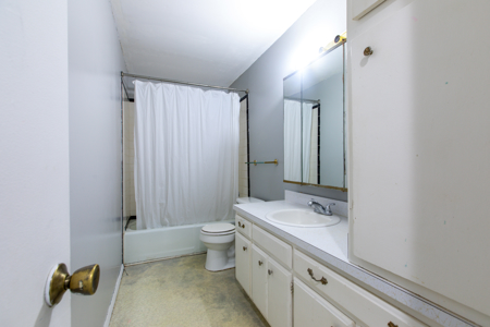 Spacious Country Home for Sale in Live Oak, Florida - image 13