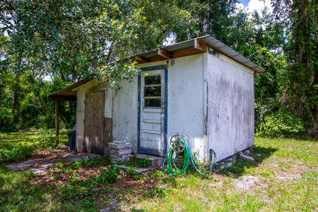 Spacious Country Home for Sale in Live Oak, Florida - image 19