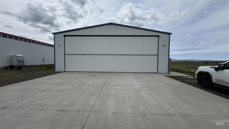 Private Airport Hangar for Sale in Grangeville, Idaho - image 1