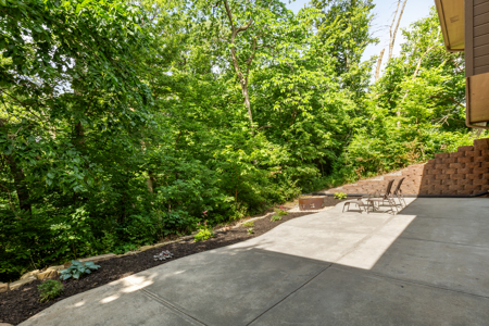 Country Home on 3.14 Acres for Sale in Missouri Valley, Iowa - image 19