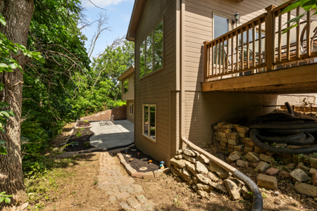 Country Home on 3.14 Acres for Sale in Missouri Valley, Iowa - image 21
