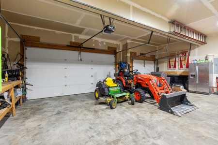 Country Home on 3.14 Acres for Sale in Missouri Valley, Iowa - image 13