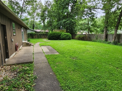 🏡 Online Real Estate Auction – 3 Bed, 2 Bath Home in Town - image 5