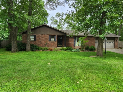 🏡 Online Real Estate Auction – 3 Bed, 2 Bath Home in Town - image 1