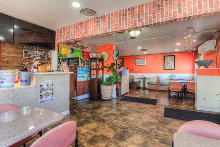 Commercial Property For Sale in Yakima, WA! - image 8