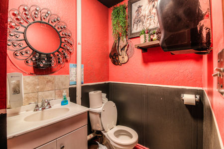 Commercial Property For Sale in Yakima, WA! - image 12