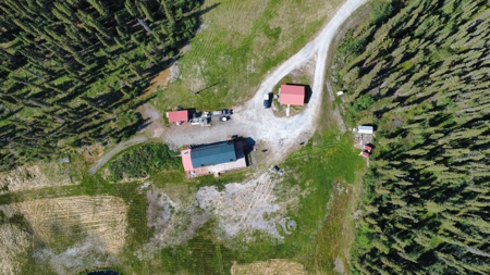 Home and Land for Sale near Copper Center, AK with Mountain Views - image 6