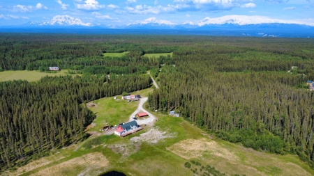 Home and Land for Sale near Copper Center, AK with Mountain Views - image 43