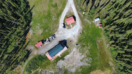 Home and Land for Sale near Copper Center, AK with Mountain Views - image 3