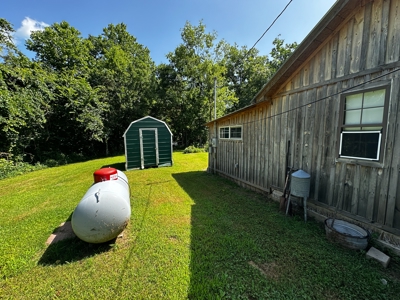 Cozy Cabin on 4.5 Level Acres in Stone County - image 21