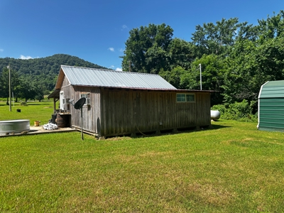 Cozy Cabin on 4.5 Level Acres in Stone County - image 20