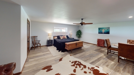 High-End Barndominium on 288 Acres in Central Texas - image 28
