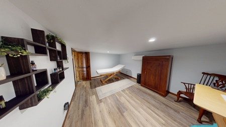High-End Barndominium on 288 Acres in Central Texas - image 35