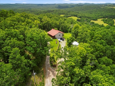 Private Ozarks Retreat on 42 Acres Bordering Conservation Land - image 24