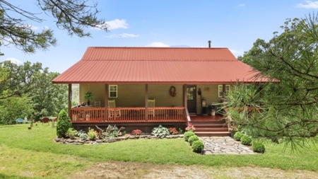 Private Ozarks Retreat on 42 Acres Bordering Conservation Land - image 33