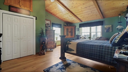 Private Ozarks Retreat on 42 Acres Bordering Conservation Land - image 12