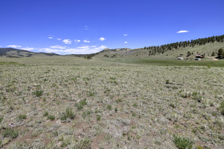 Fenced Land for Sale in Guffey, Colorado – Mountain Views - image 2