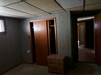 Investors Dream: 3-Bedroom Home with Expansive Garage | Owensburg - image 5