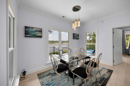 Open Concept Fully Furnished Tennessee Riverfront Home for Sale - image 14