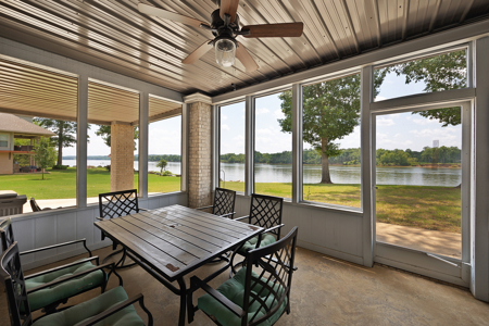 Open Concept Fully Furnished Tennessee Riverfront Home for Sale - image 36