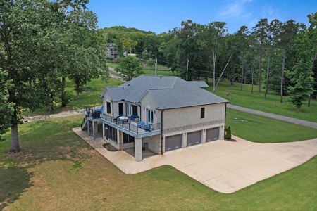 Open Concept Fully Furnished Tennessee Riverfront Home for Sale - image 4