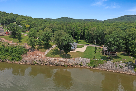 Open Concept Fully Furnished Tennessee Riverfront Home for Sale - image 2