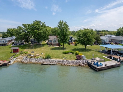 Riverfront Luxury Home For Sale in Sombra! - image 3