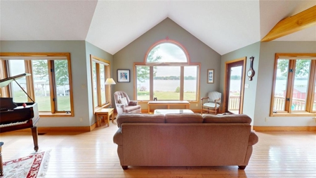 Riverfront Luxury Home For Sale in Sombra! - image 26