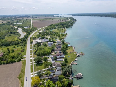 Riverfront Luxury Home For Sale in Sombra! - image 16