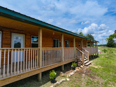 Home on Private Lake for Sale Collins MO - image 5