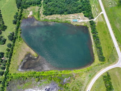 Home on Private Lake for Sale Collins MO - image 2