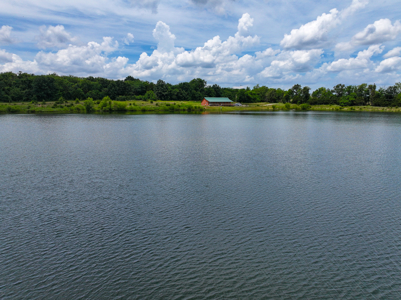 Home on Private Lake for Sale Collins MO - image 27