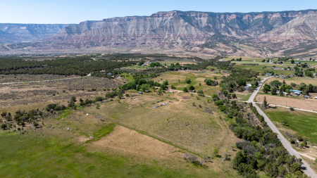 Farm ground with country home in Parachute Colorado - image 3