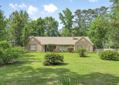 Brick Home for Sale with Pool McComb MS - image 2