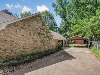 Brick Home for Sale with Pool McComb MS - image 5