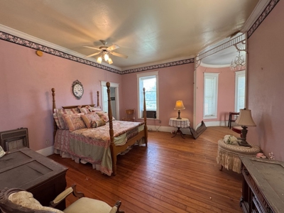 Historic Early 1900's Home - McAlester, Oklahoma - image 13