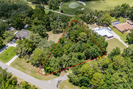 Golf Course located in Chiefland,Fl have the course in the yard. - image 8