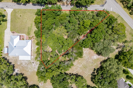 Golf Course located in Chiefland,Fl have the course in the yard. - image 5
