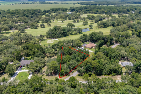 Golf Course located in Chiefland,Fl have the course in the yard. - image 1