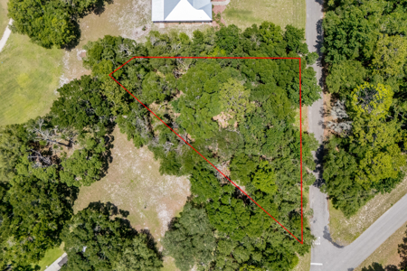 Golf Course located in Chiefland,Fl have the course in the yard. - image 3