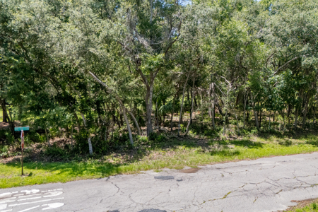 Golf Course located in Chiefland,Fl have the course in the yard. - image 2