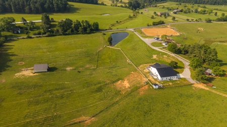 Modern Country Home for Sale in Pilot VA - image 38