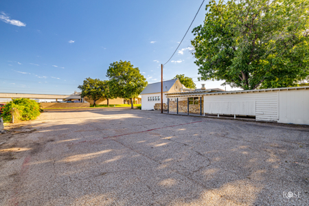 Versatile Commercial Property in Downtown San Angelo - image 22