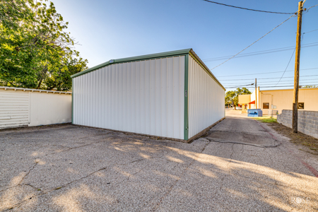 Versatile Commercial Property in Downtown San Angelo - image 21