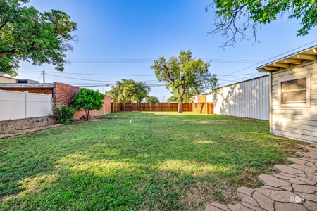 Versatile Commercial Property in Downtown San Angelo - image 15