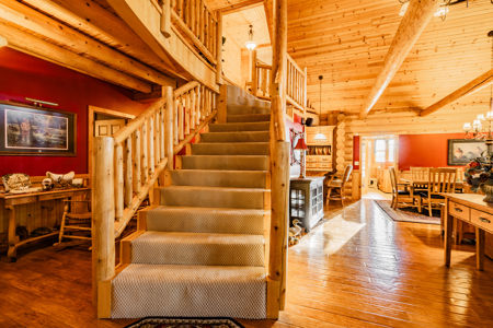 Hayes Haven Ranch - Two Gorgeous Log Homes on 250+ Acres - image 7