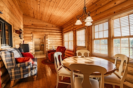 Hayes Haven Ranch - Two Gorgeous Log Homes on 250+ Acres - image 13