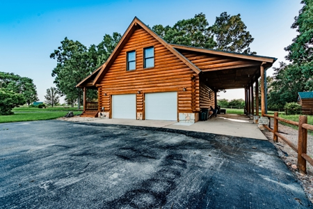 Hayes Haven Ranch - Two Gorgeous Log Homes on 250+ Acres - image 38